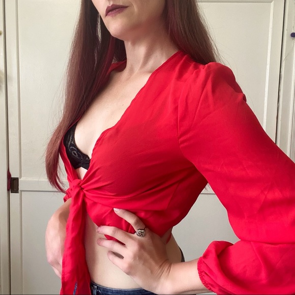 Red Nasty Gal Front Tie Blouse - Picture 2 of 4
